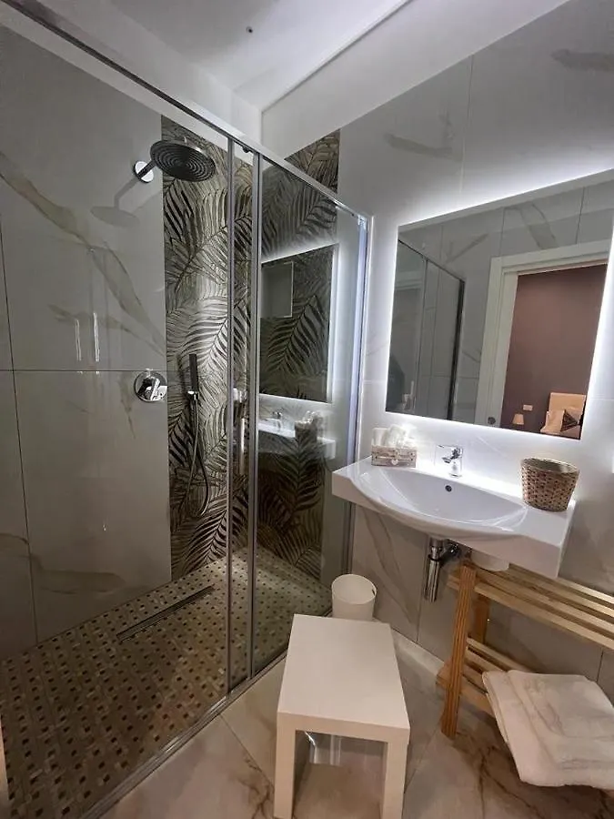 Goldenhouse Hotel Naples Guest house