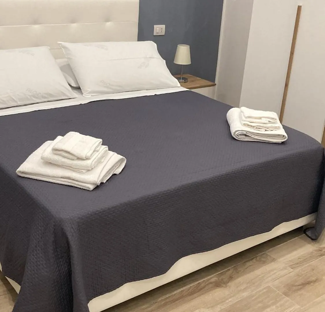 Goldenhouse Hotel Naples Italy
